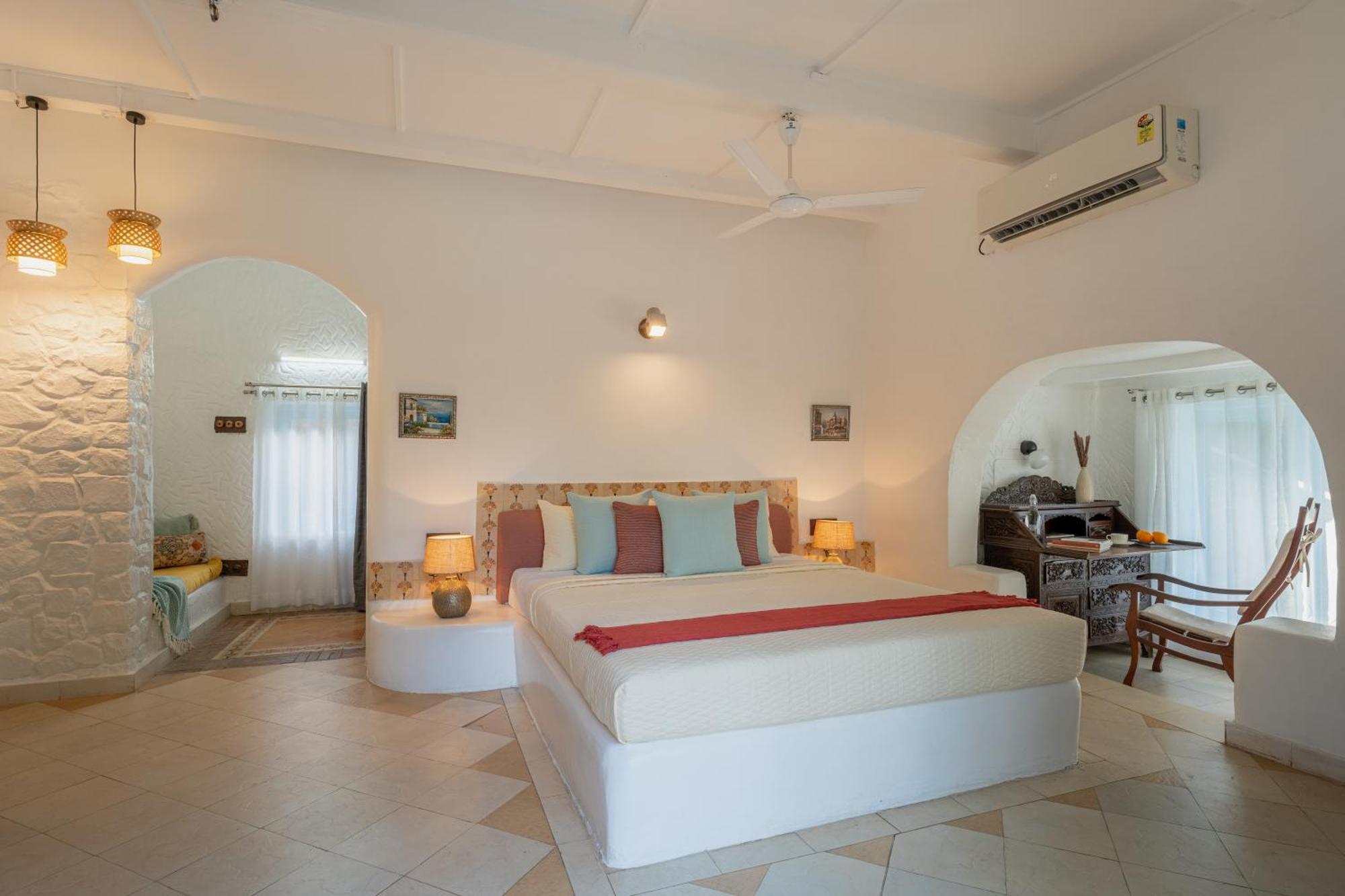 Lohonostays Villa Santorini Alibag Bagian luar foto