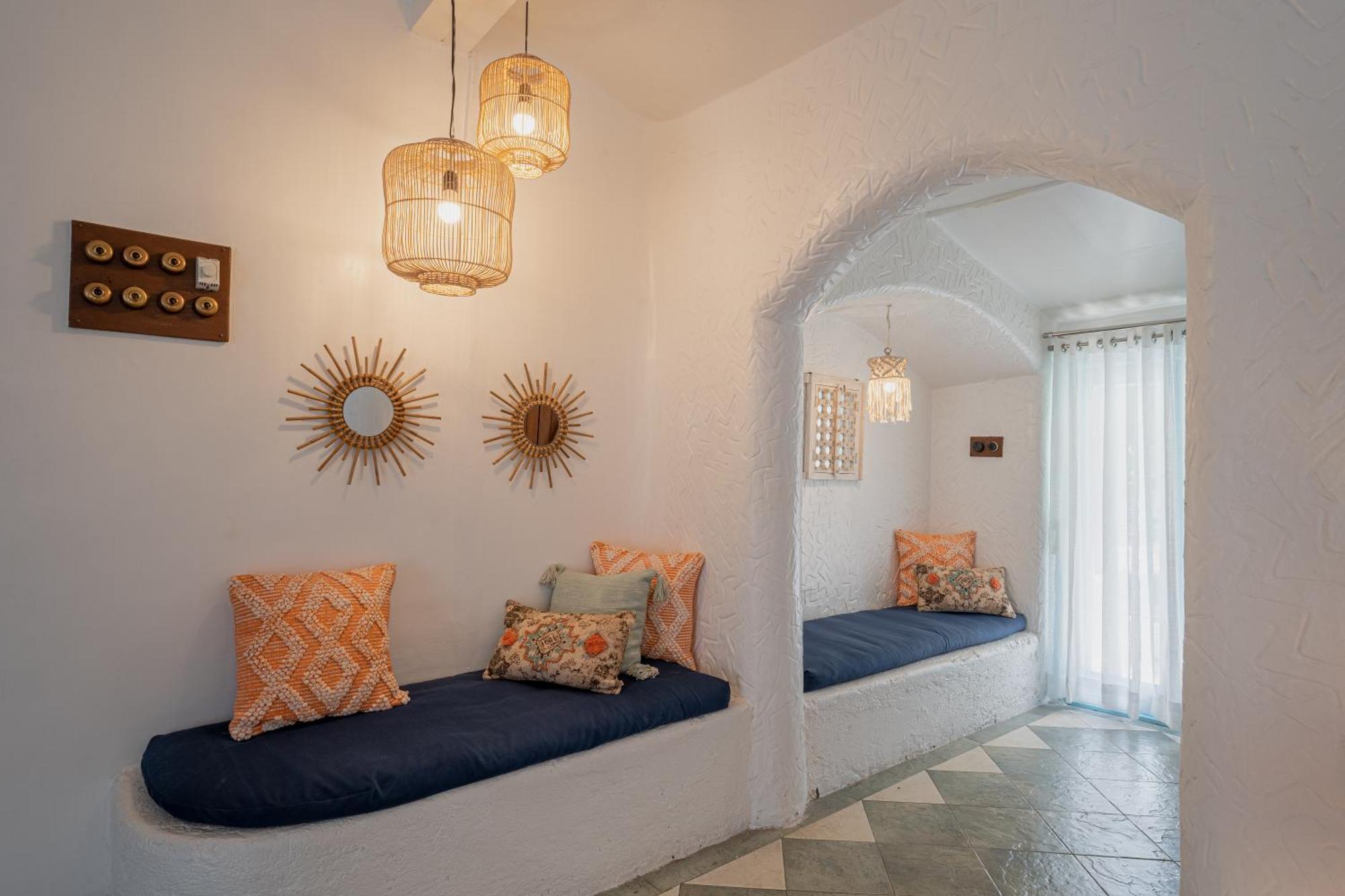 Lohonostays Villa Santorini Alibag Bagian luar foto